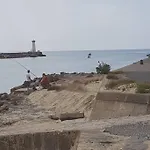 La Villa Vias