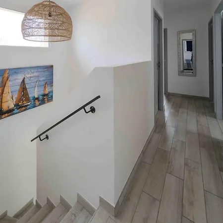 La Villa *